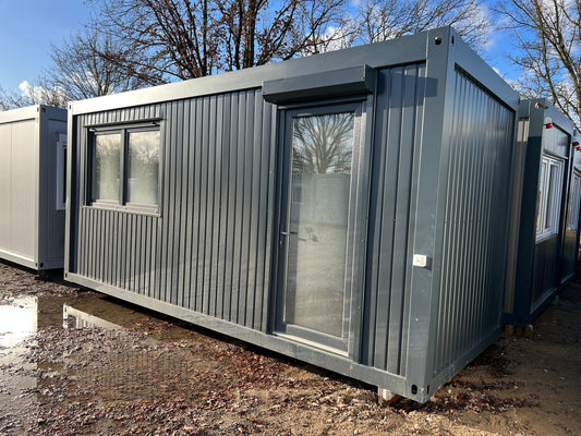 Contenedor Oficina 6,00 × 2,44 m – Puerta de Cristal con Persiana Eléctrica