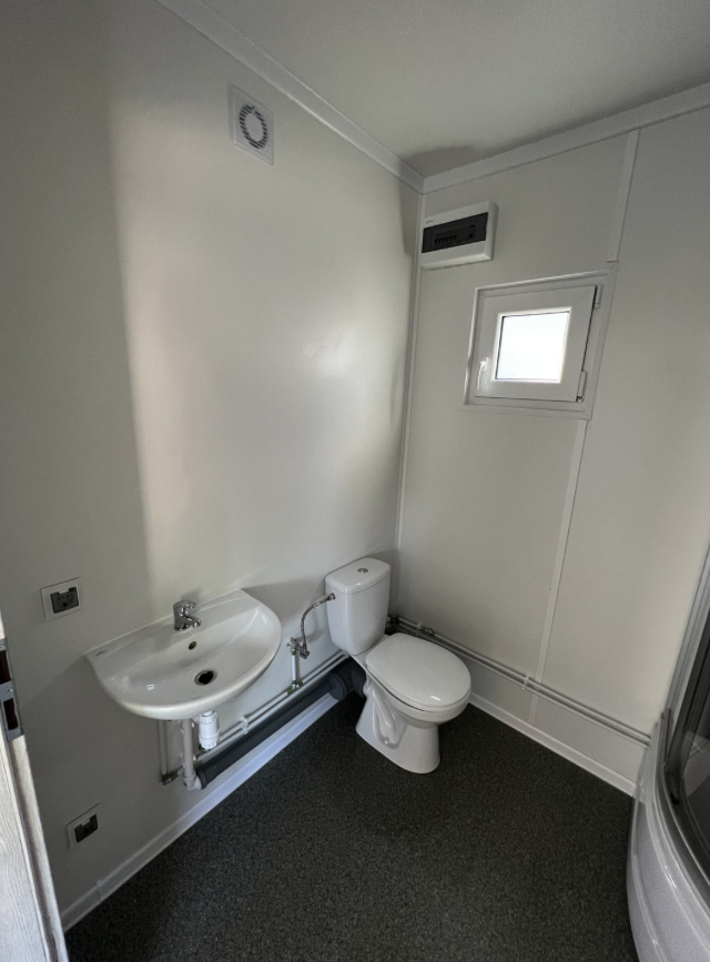 Contenedor Vivienda 6,00 × 2,44 m – Con Cocina, Baño y Ducha