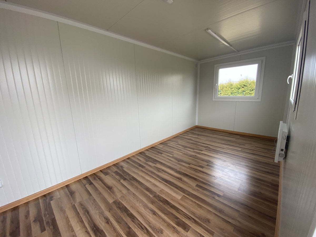 Contenedor Oficina 5×2,4 m – Módulo Prefabricado con Aislamiento