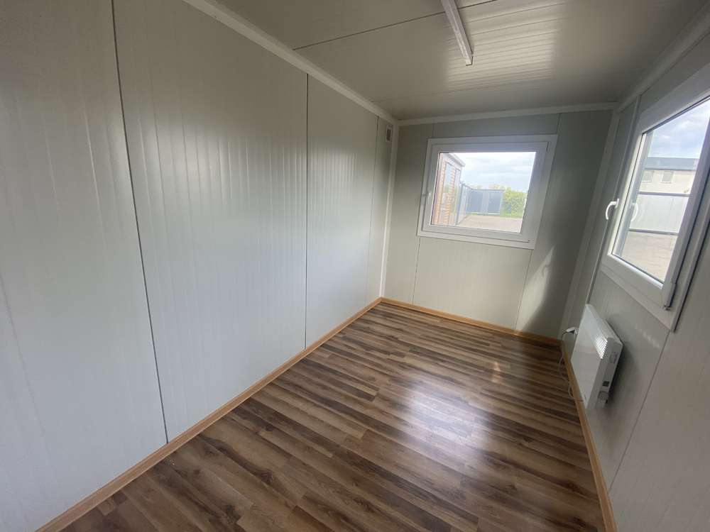 Contenedor de oficina 4,00m x 2,20m ( Ref: 21106 )